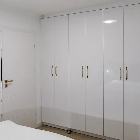 Goldfin ウストカ